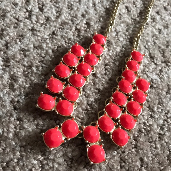 Fashion necklaces sold as a pair - Picture 5 of 8